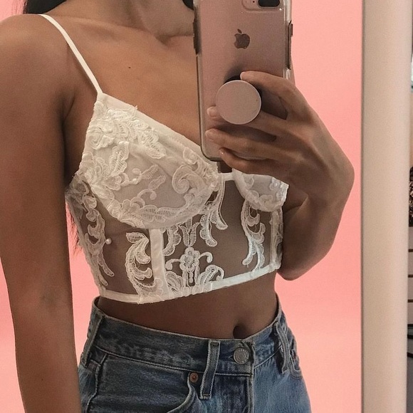 Pearl and Lace Crop Top - Picture 4 of 9